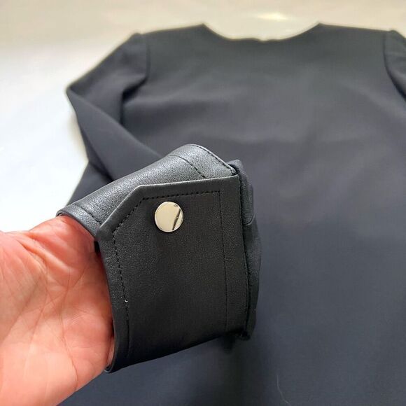 HELMUT LANG NWOT Shift Black MINI Dress Viscose XSmall Leather Cuff Crepe - Picture 9 of 11